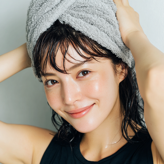 「予洗い」とは?シャンプーが地肌と髪をトラブルフリーで輝かさせる洗髪方法を美容師が解説