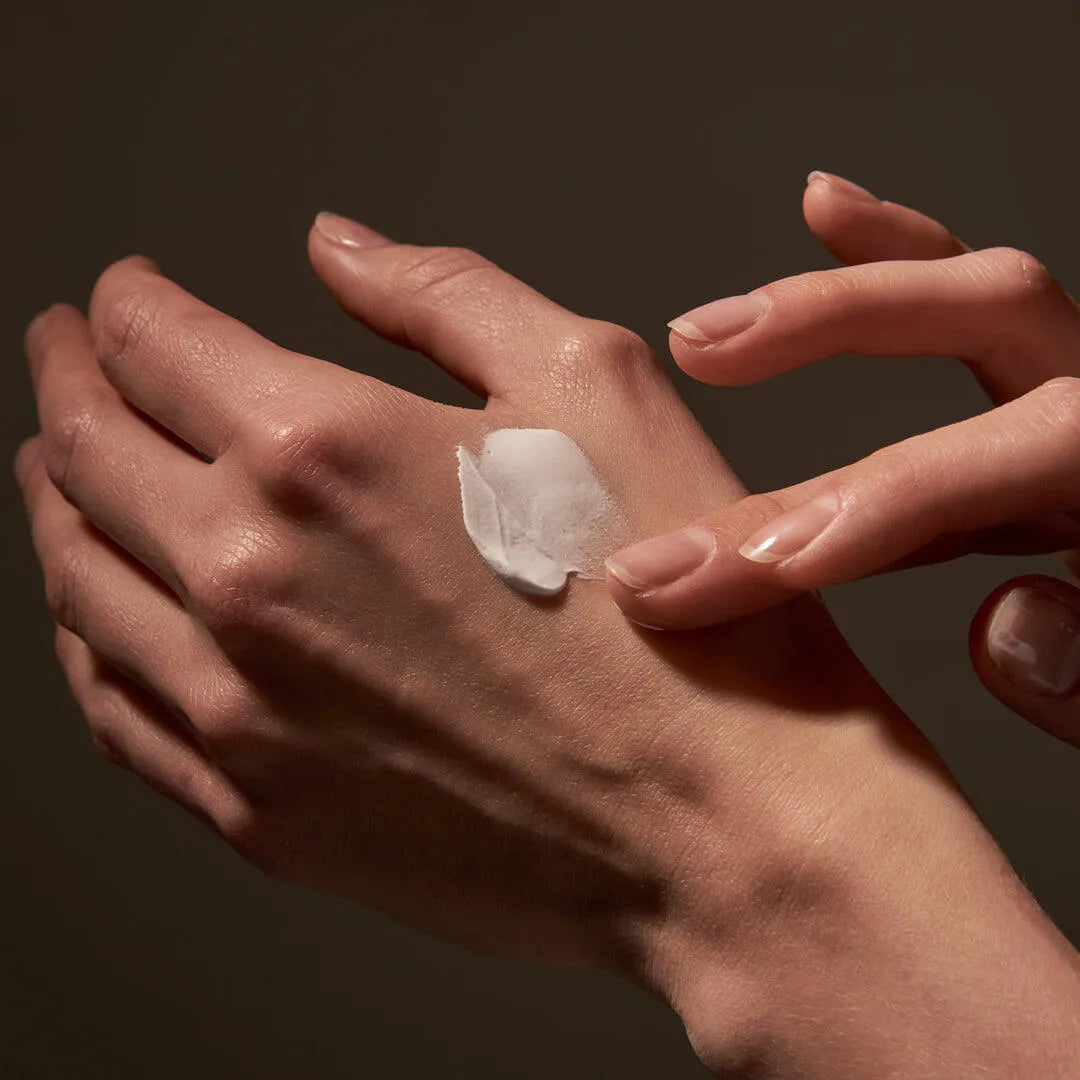 つけたまま眠れる トーンアップ ツヤ肌 高保湿 べたつかない / ヴェール・ド・アクア ナイトリペアクリーム 50g